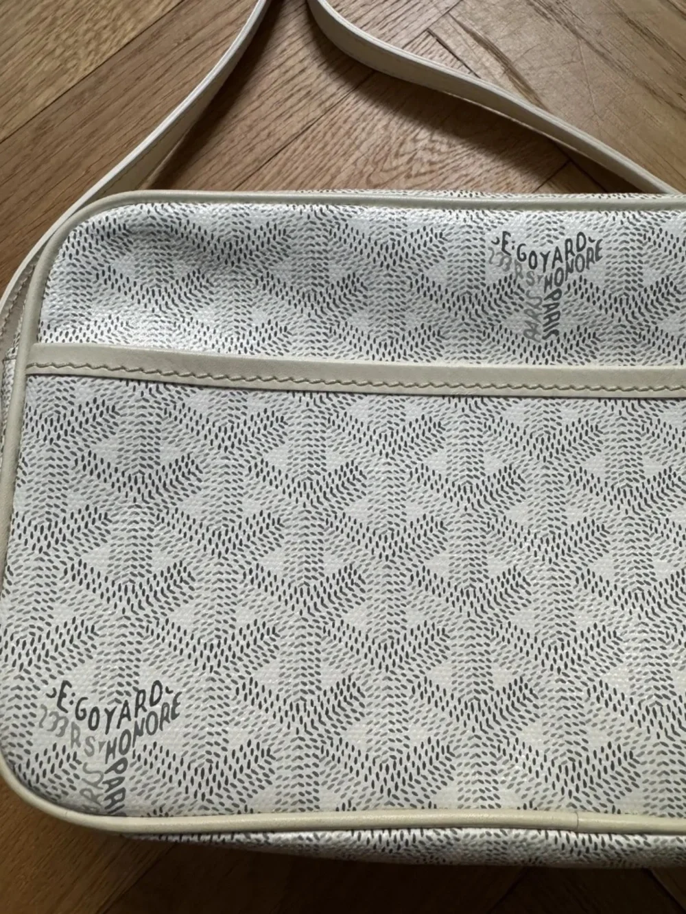 Goyard cap vert